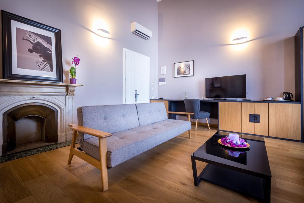 Suite with River View