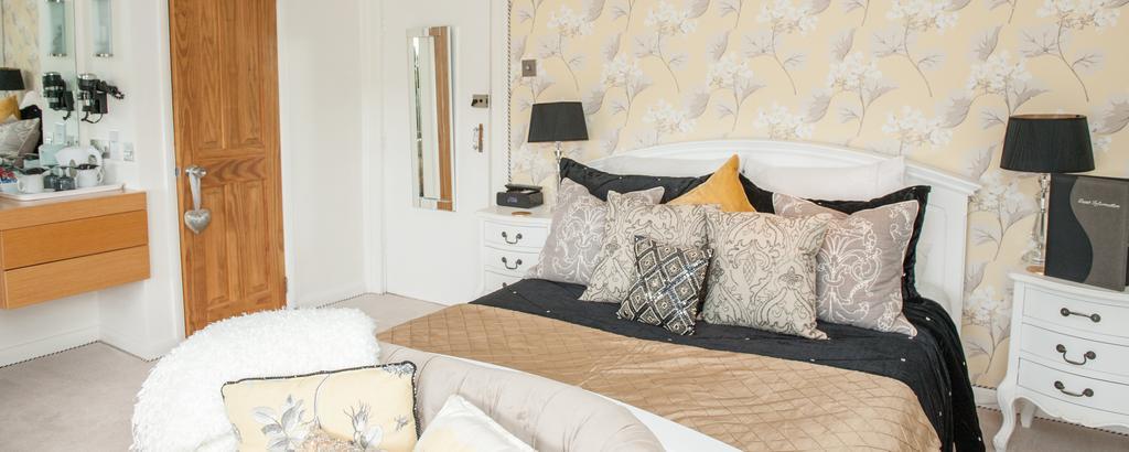 Superior King-Size Room