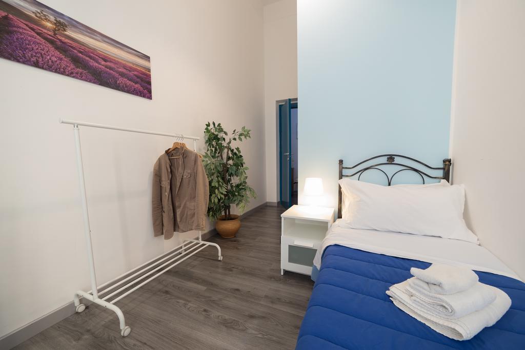 Camera Singola con Bagno Privato