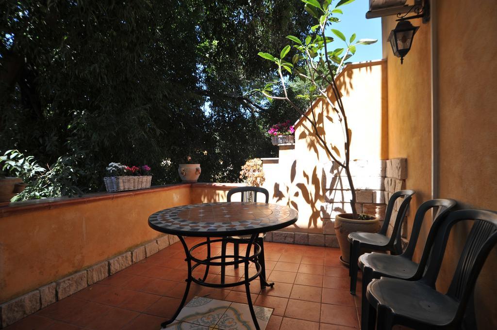 One-Bedroom Apartment Terrace