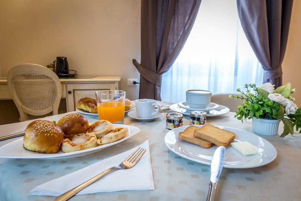 Superior Double or Twin Room,410785923:JPEG