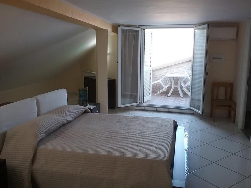 Double Room Private Bathroom