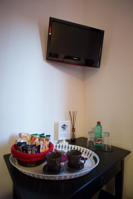 Twin Room Private External Bathroom