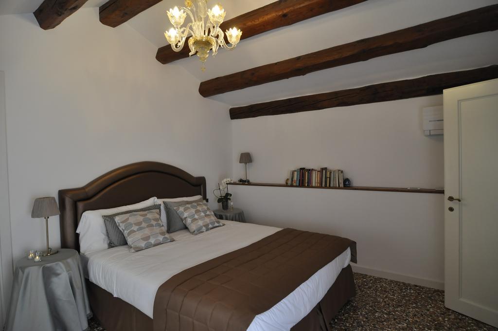 Deluxe Double Room,434830548:JPEG