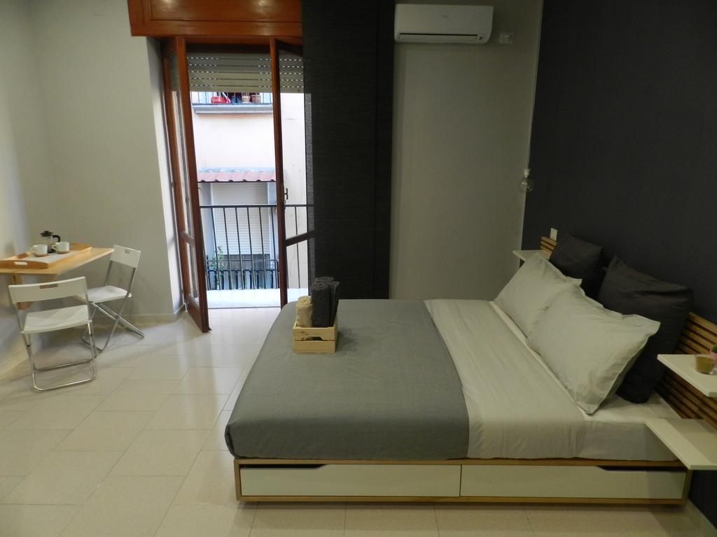 Family Room with Private Bathroom,645381225:JPEG