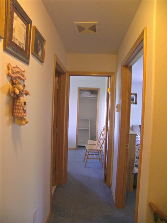 Queen Room with Shared Bathroom