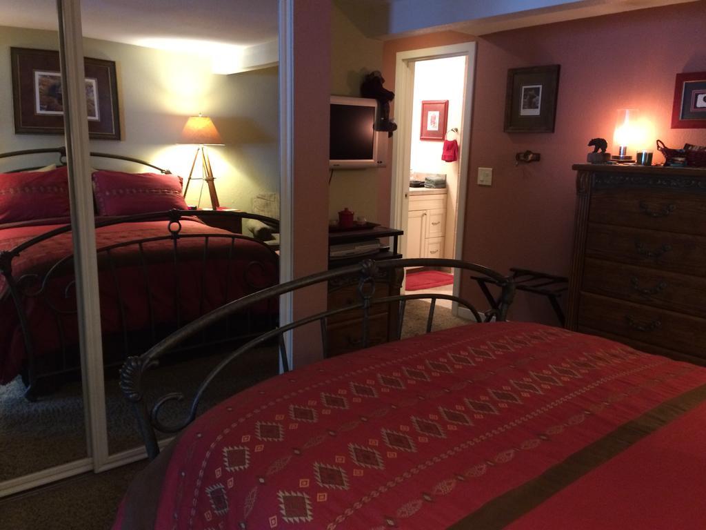 Deluxe Suite with Sea View