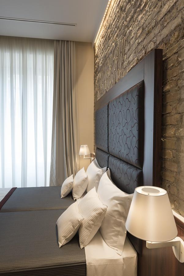 Luxury Double Room with Extra Bed,526137138:JPEG