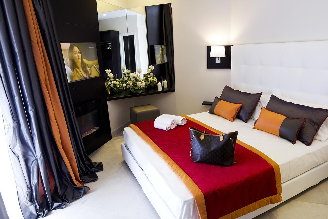 Double Room with Spa Bath,528601083:JPEG