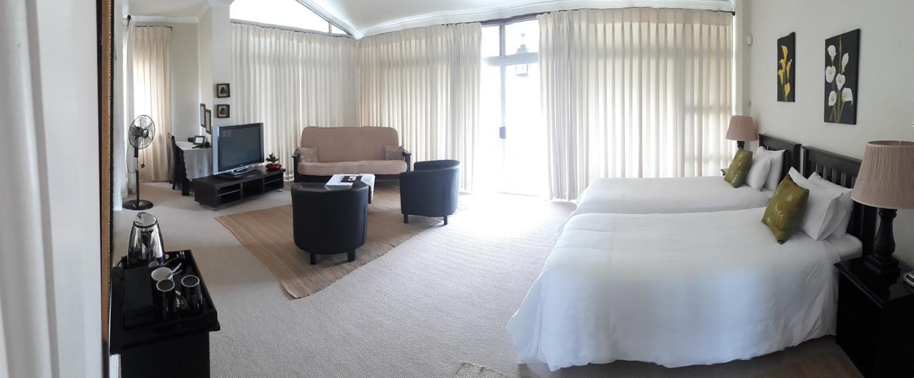 Large Deluxe Double Room