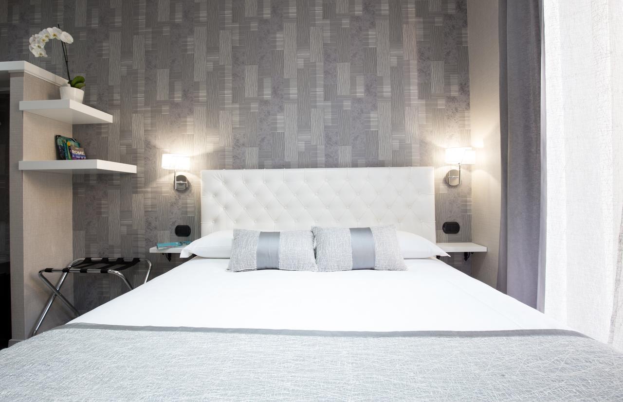 Doppelzimmer mit Balkon
