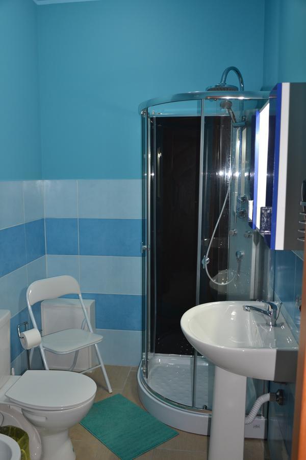 Executive Triple Room Private Bathroom