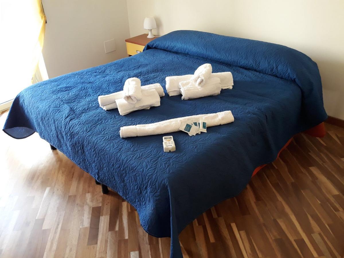 Double Room with Shared Bathroom,798885795:JPEG