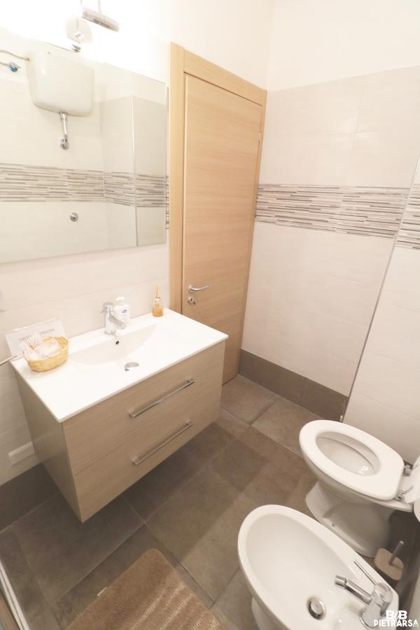 Double or Twin Room Private Bathroom