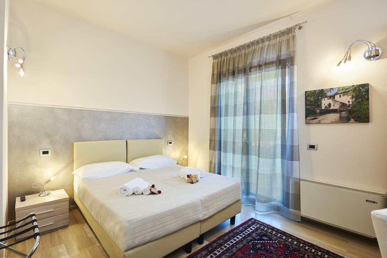 Budget Double or Twin Room,972227803:JPEG