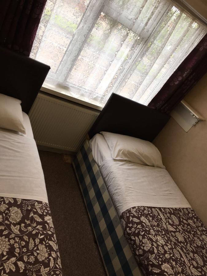 Twin Room with ensuite,595767393:JPEG