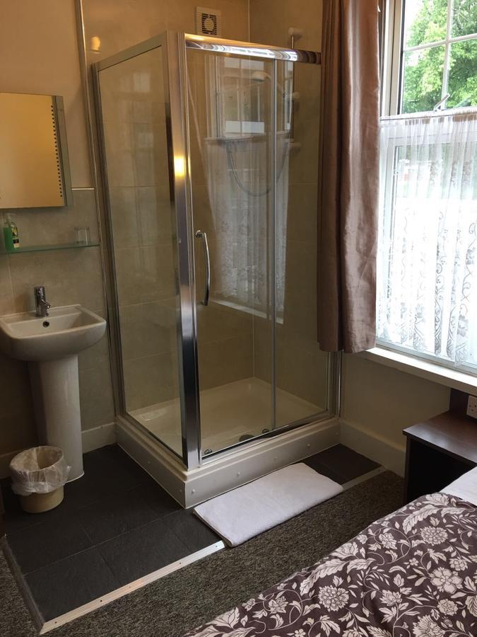 Single Room with Shower,595767531:JPEG