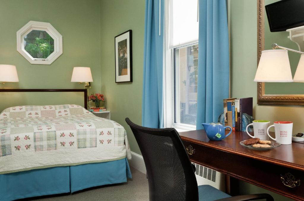 Room with One Double Bed with Private Bathroom,701117290:JPEG