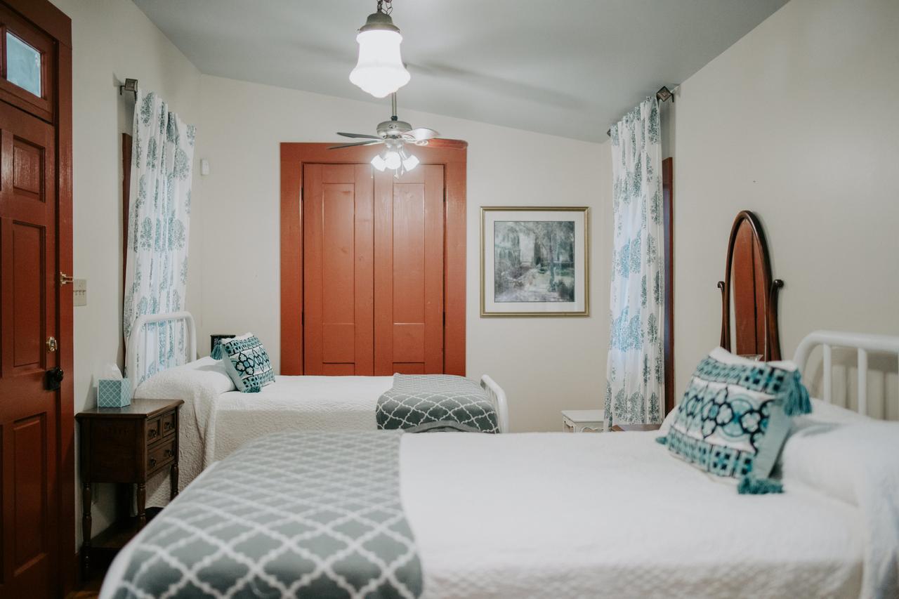 Live Oak Cabin