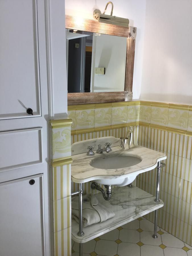 Double Room with Private External Bathroom,634788936:JPEG