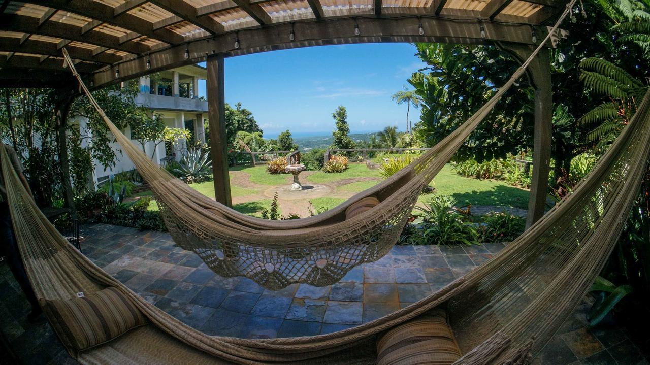 Deluxe Double Room with Side Sea View
