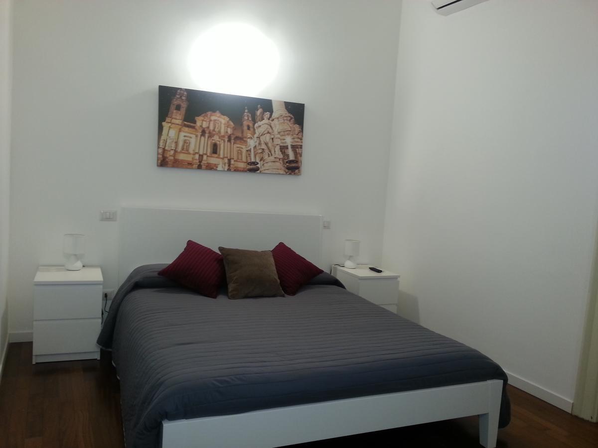 Deluxe Room,635918103:JPEG