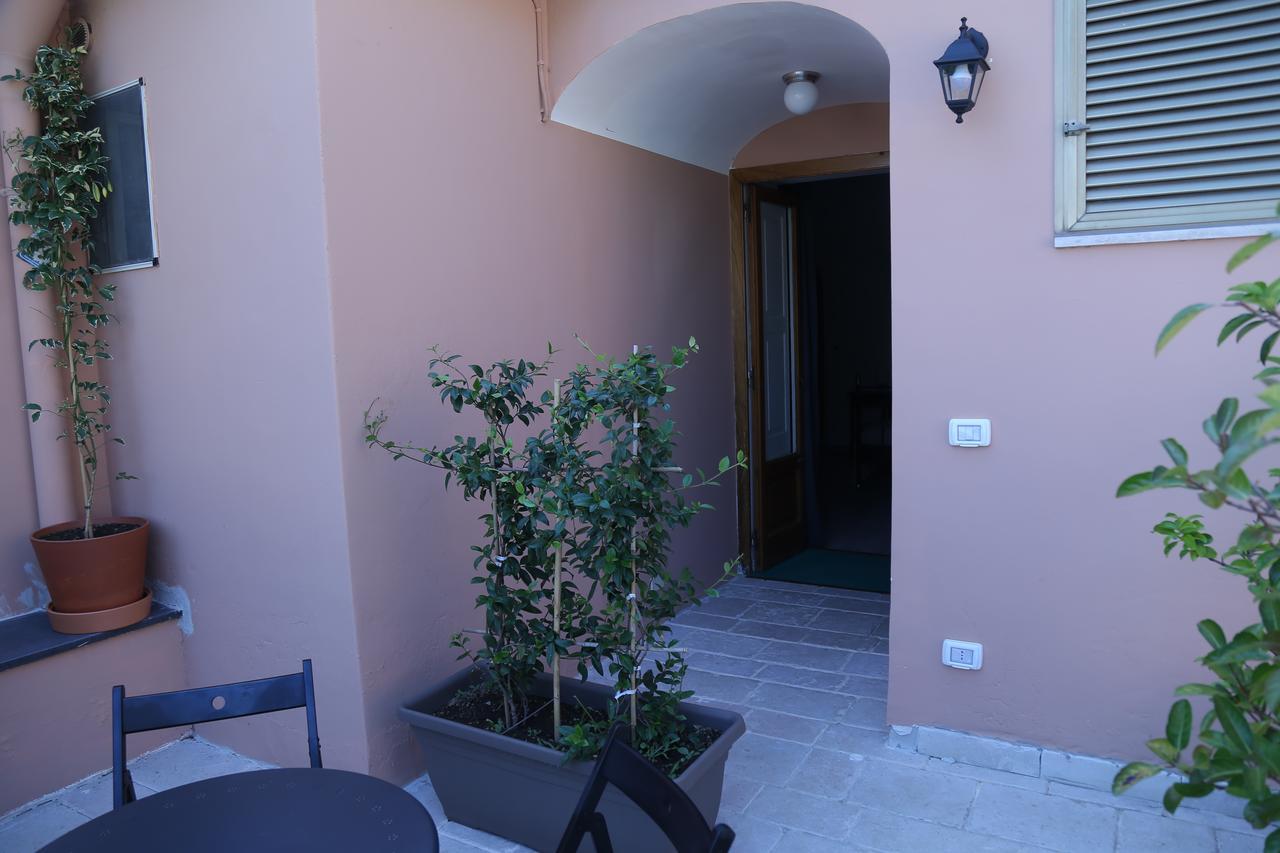 Double Room with Balcony and Sea View,636639351:JPEG