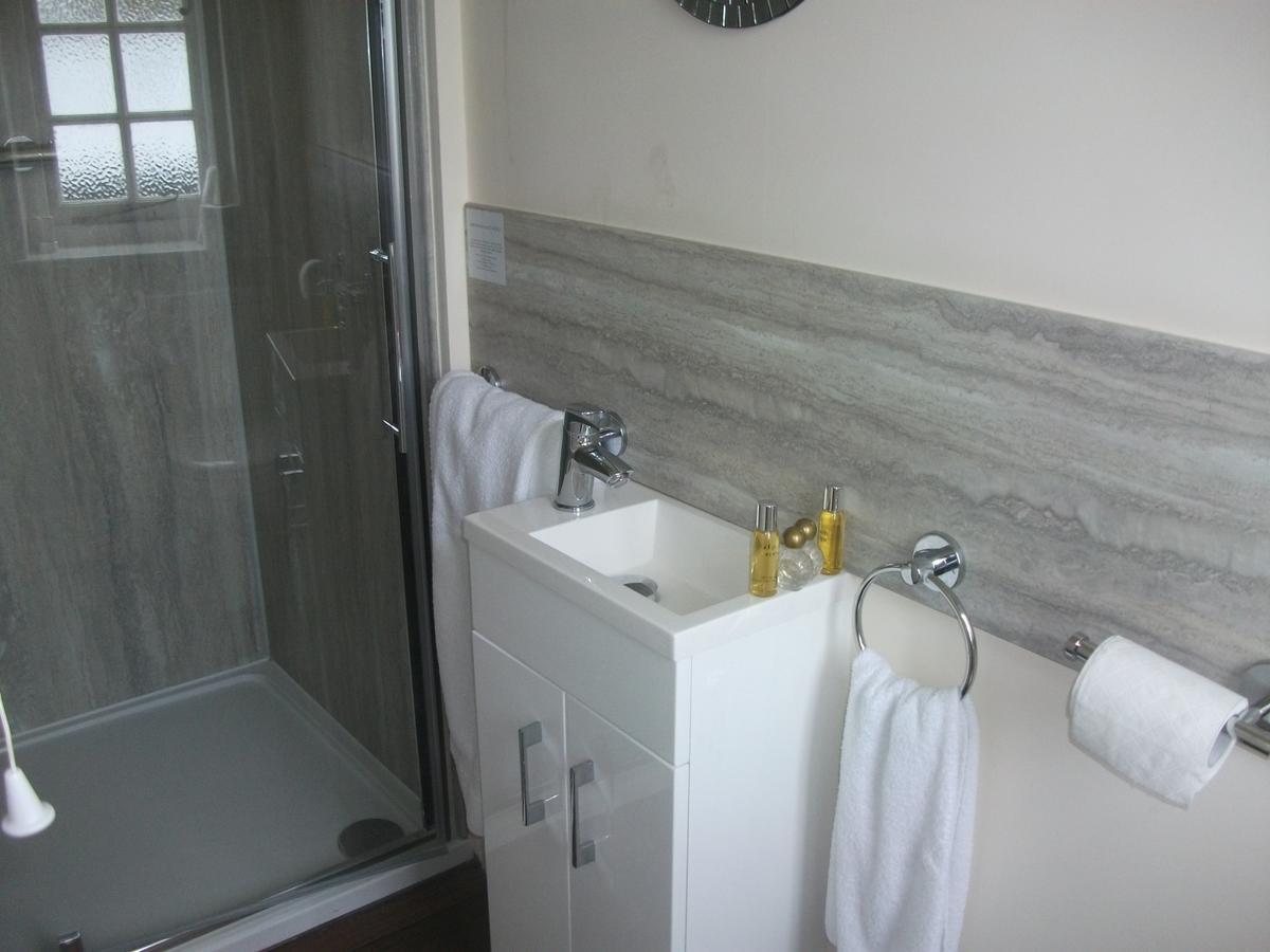 Standard Single Room,1360924664:JPEG