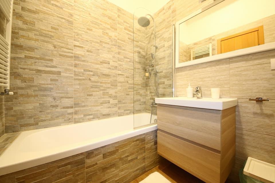 Superior Double or Twin Room,641582397:JPEG