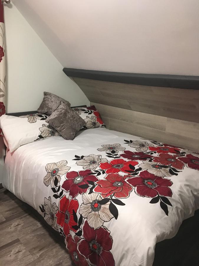 Double Room with Shared Bathroom