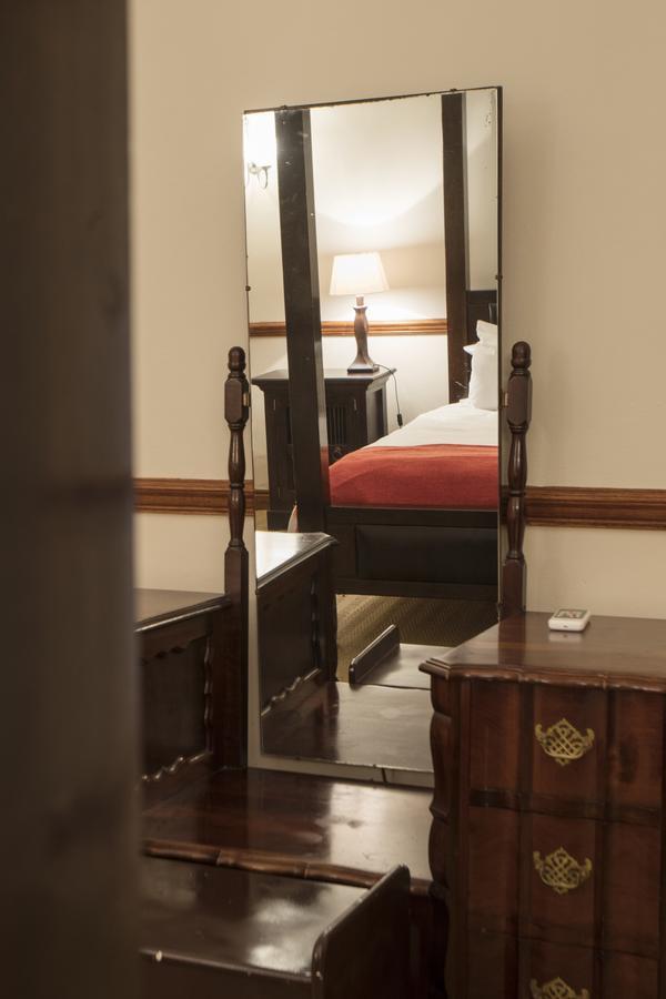 Family Room,645562596:JPEG