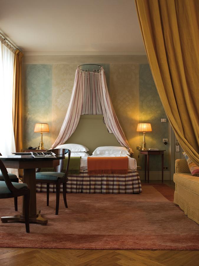 Deluxe Double or Twin Room Spa Bath,117694765:JPEG