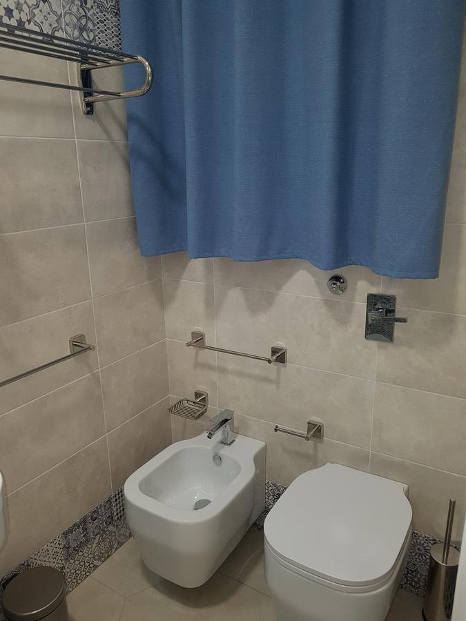 Small Double Room Patio