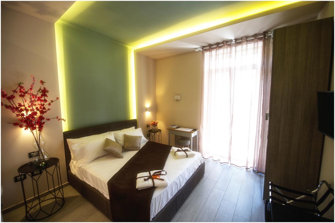 Double Room with Balcony,662469633:JPEG