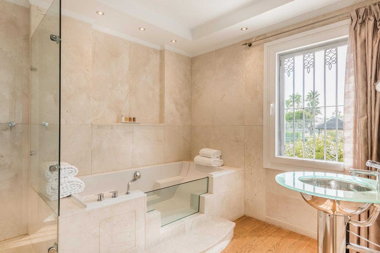 King Suite Ocean View