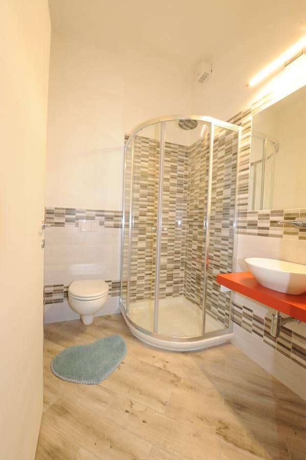 Double Room Private Bathroom,662960409:JPEG