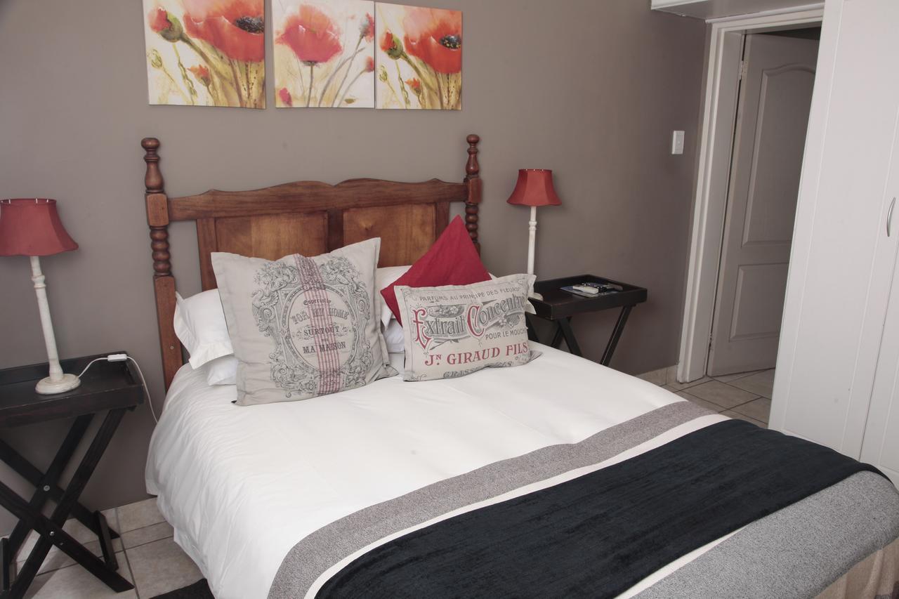 Deluxe One-Bedroom Suite