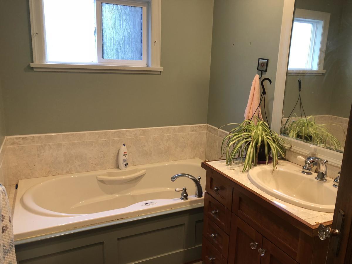 King Room with Private Bathroom