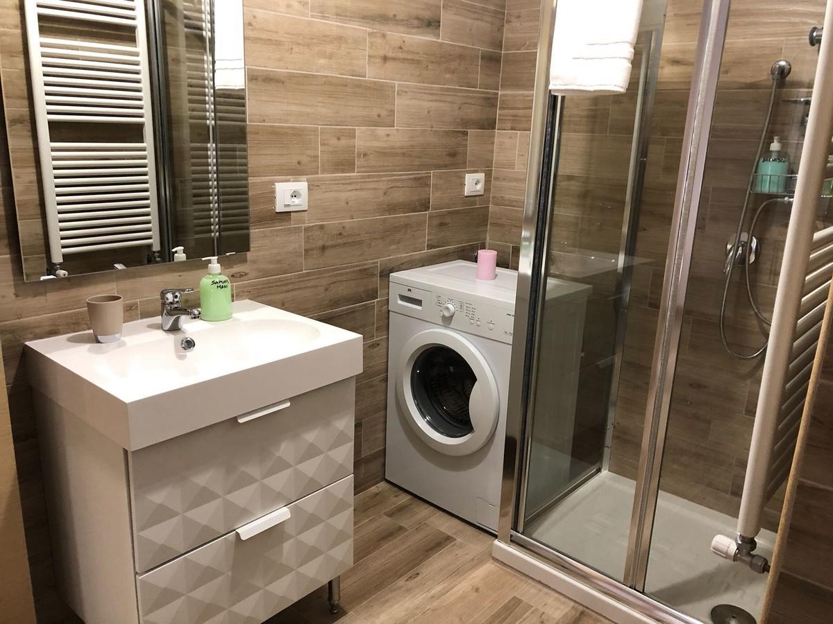 Triple Room Private Bathroom