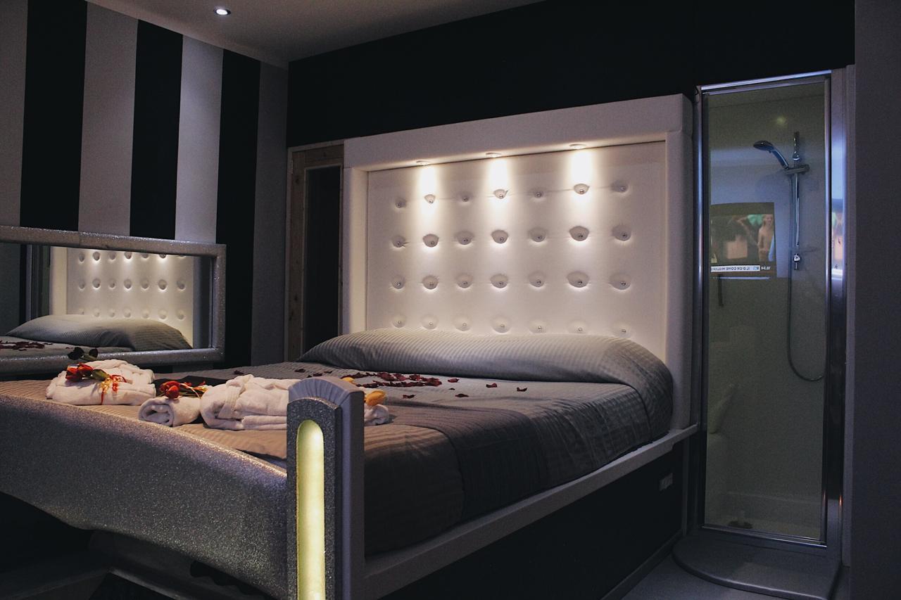 Deluxe Suite Spa Bath