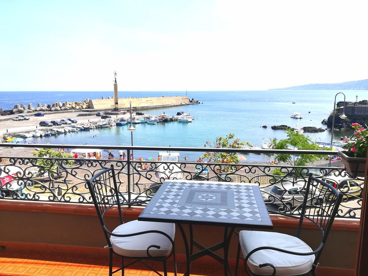 Deluxe Triple Room Sea View