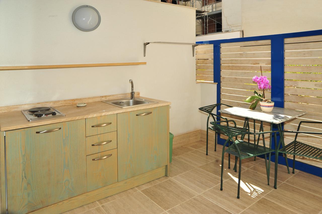 Double or Twin Room Kitchenette