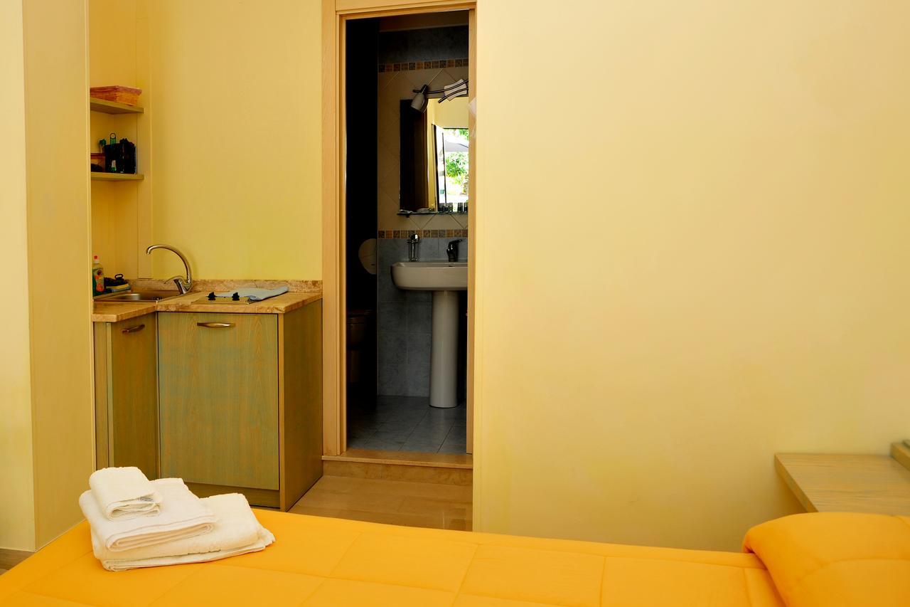 Double or Twin Room Kitchenette