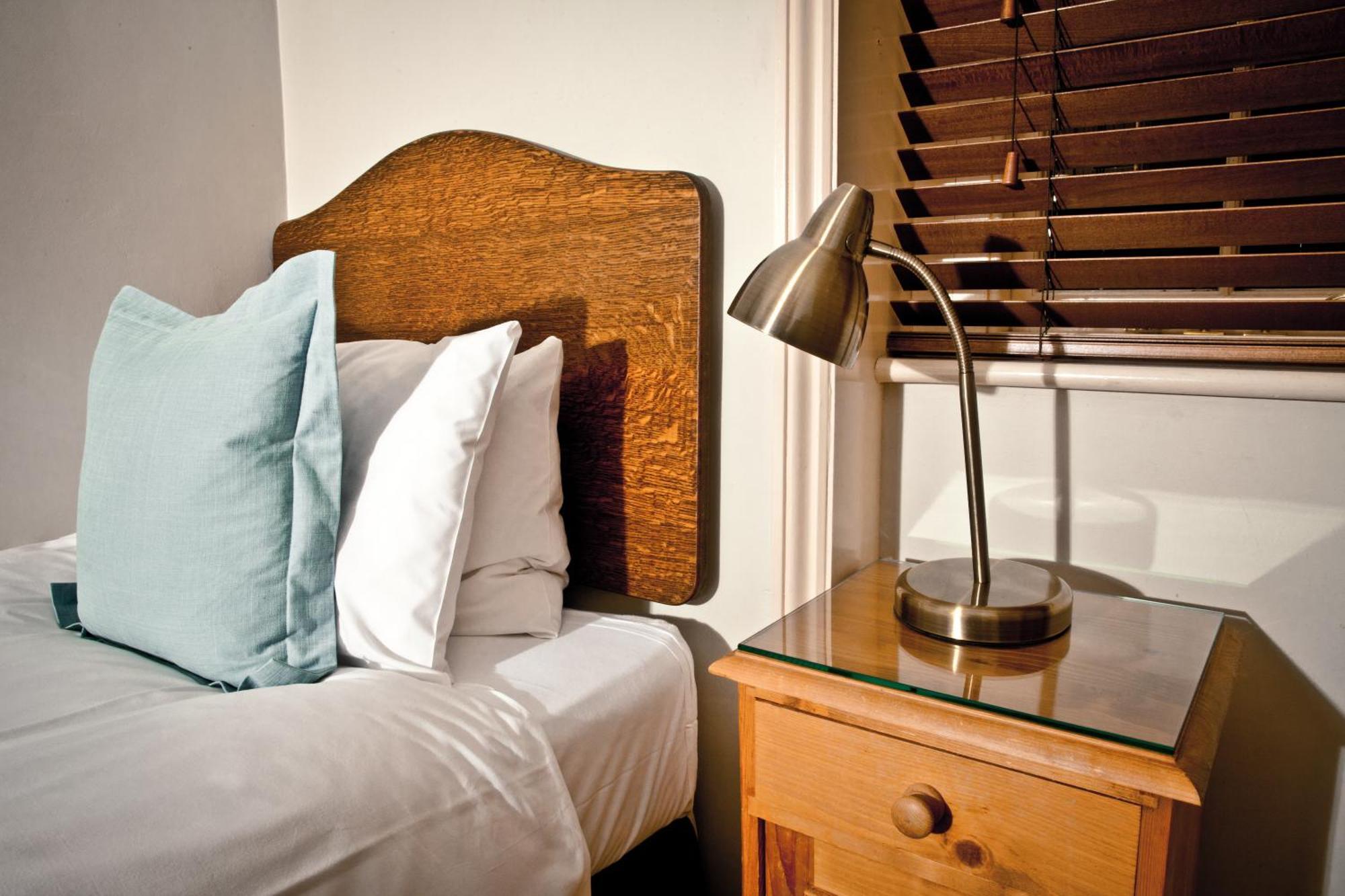 Budget Single Room,678543468:JPEG