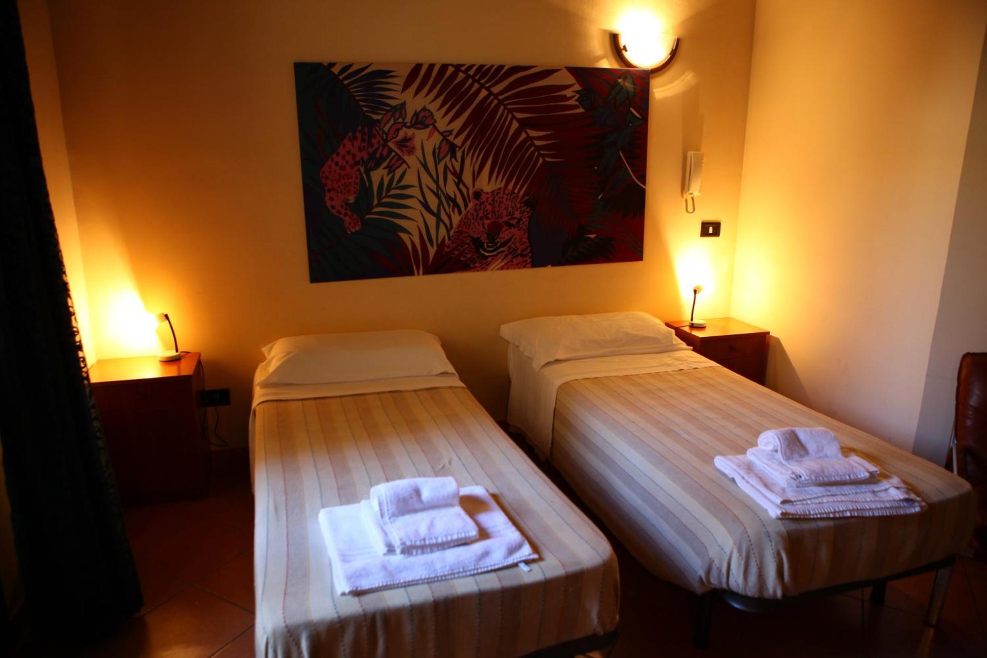 Double or Twin Room,109926312:JPEG