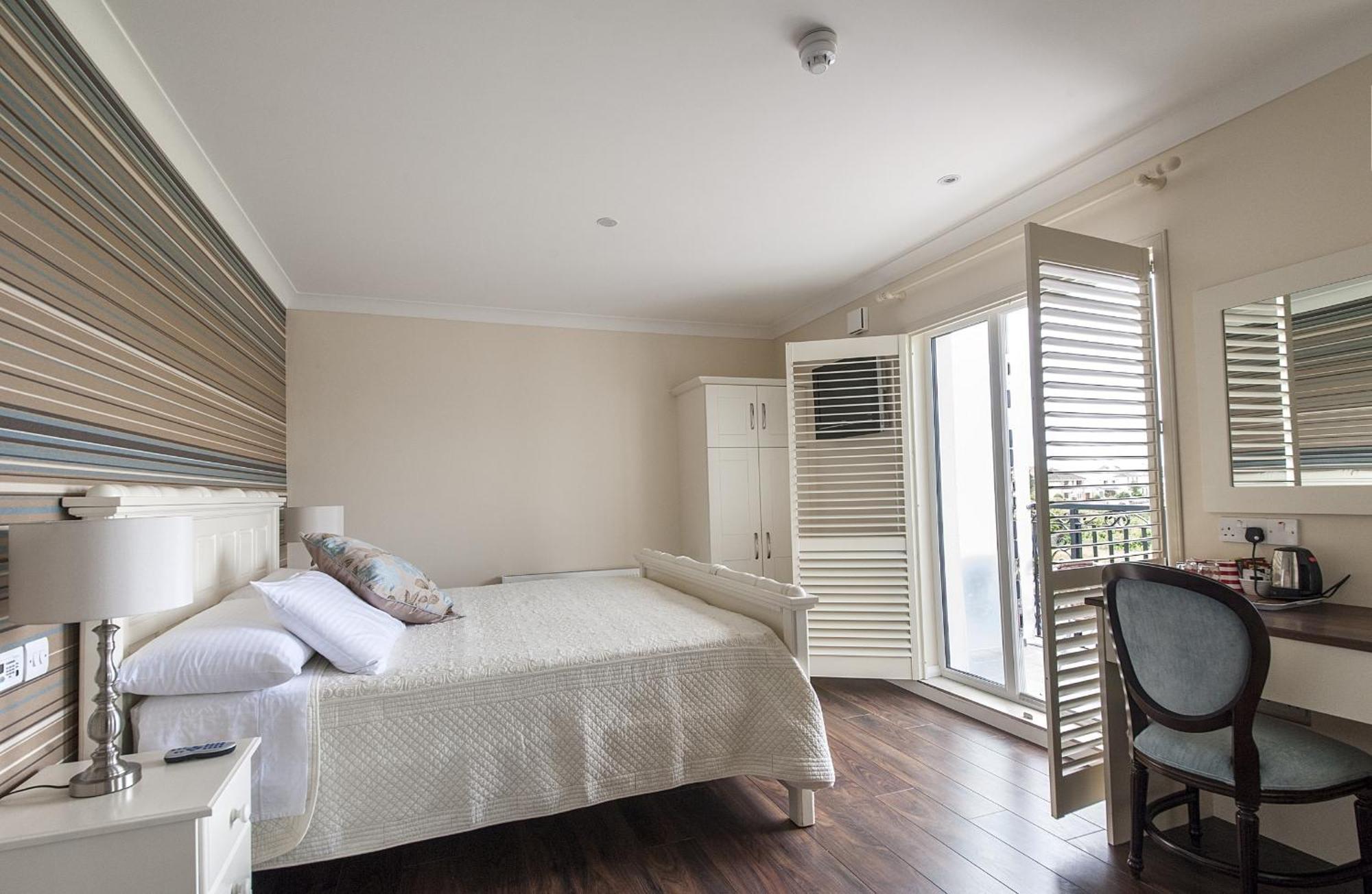Superior Double Room with Bay View,191377225:JPEG