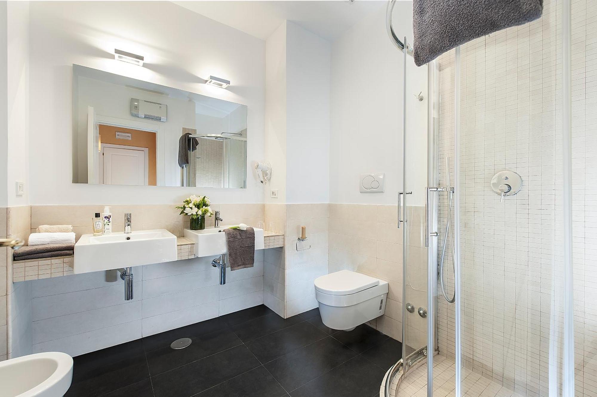 Two-Bedroom Apartment,700184617:JPEG