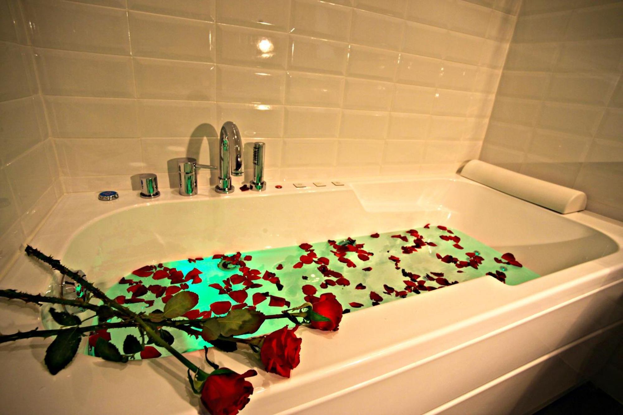Deluxe Room with Single Spa Bath,1166426453:JPEG