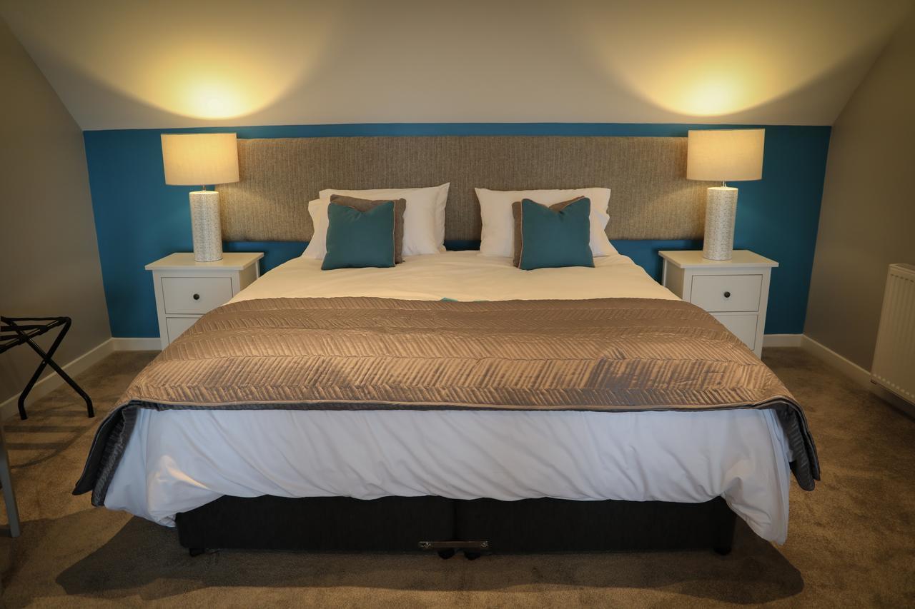 Superior King Suite