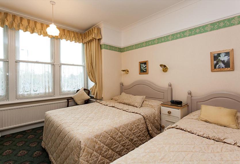 Comfort Triple Room with Shower